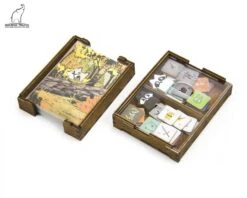 Gaming Trunk - Root Woodland Organizer For Root (Nature Unstained) -Board Game Store DSC 0668 1500x1200 624451a2 44b4 4fd1 a2af 3874ddf82689